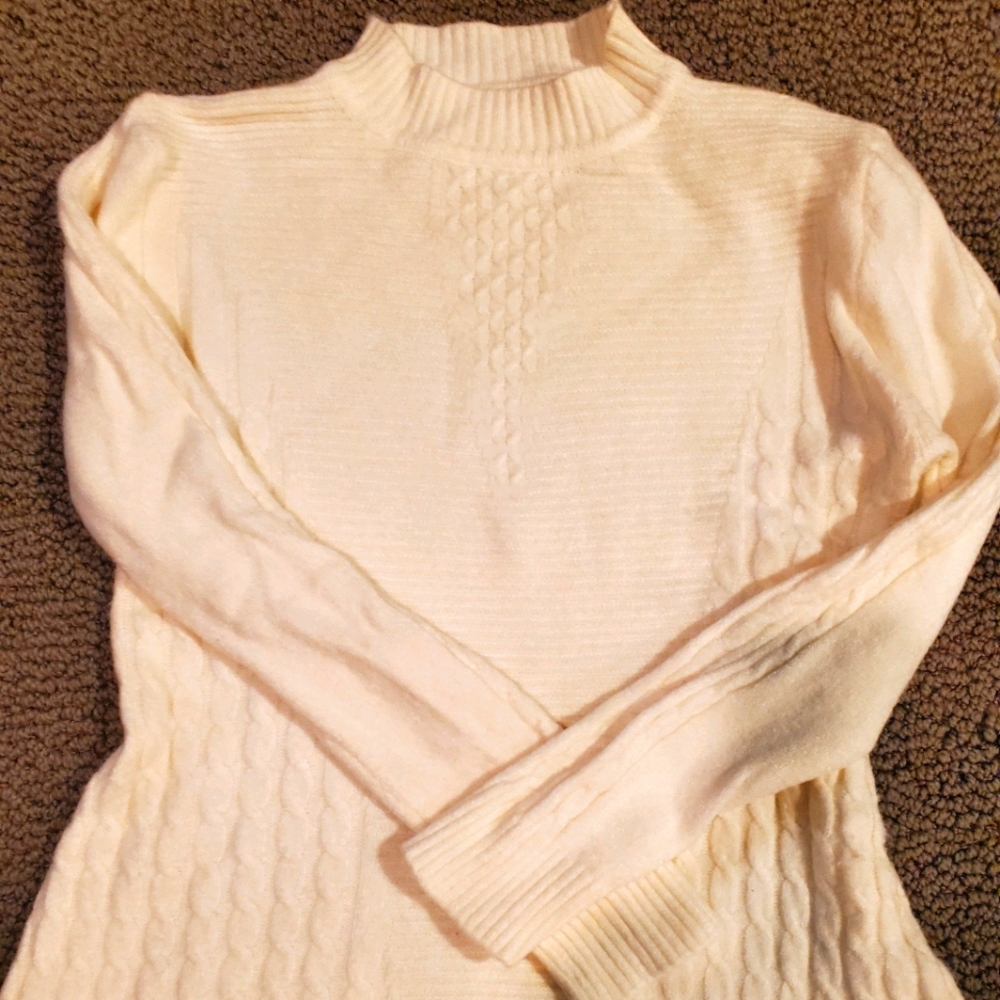 Cream white sweater